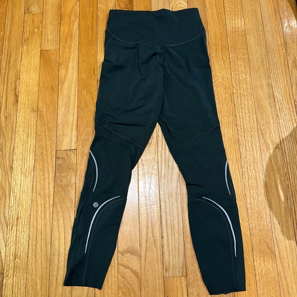 Dark Green Reflective Lululemon leggings/ SOLD - Picture 2 of 4